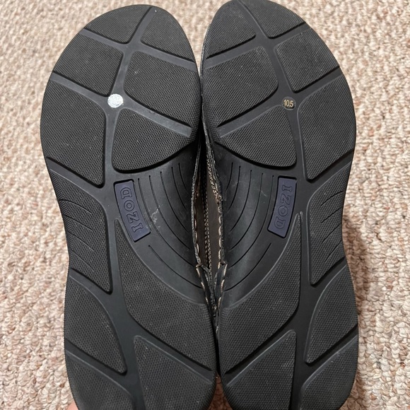 Barely Used
IZOD men's memory foam slip on shoes
size:US10.5 - Picture 8 of 8